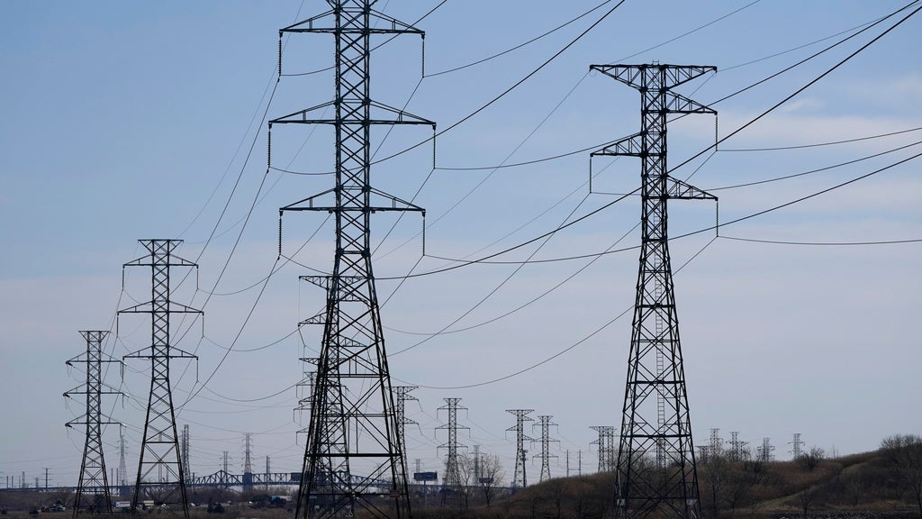PG&E begins restoring power to Bay Area customers as fire weather conditions improve — CBS Bay Area (KPIX), Half Moon Bay Community news