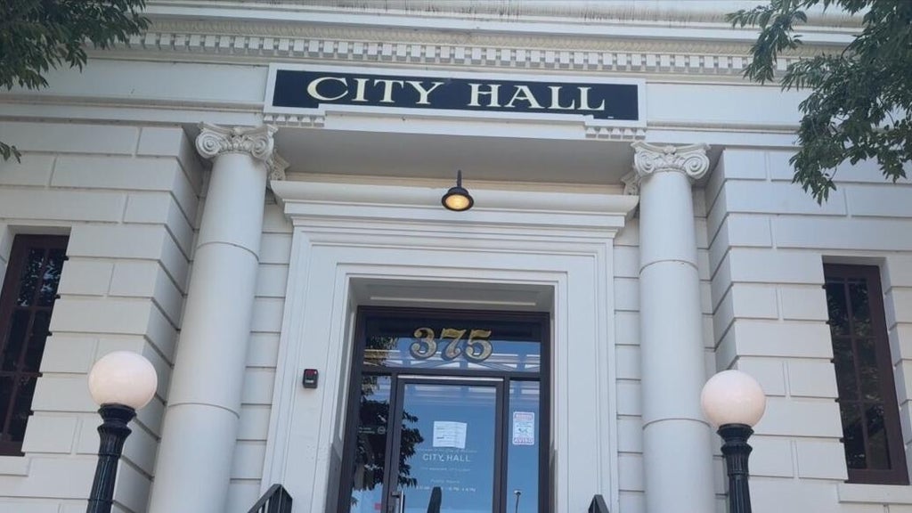 Hollister cancels town hall meetings amid outcry over layoffs, budget woes — CBS Bay Area (KPIX), Half Moon Bay Government news
