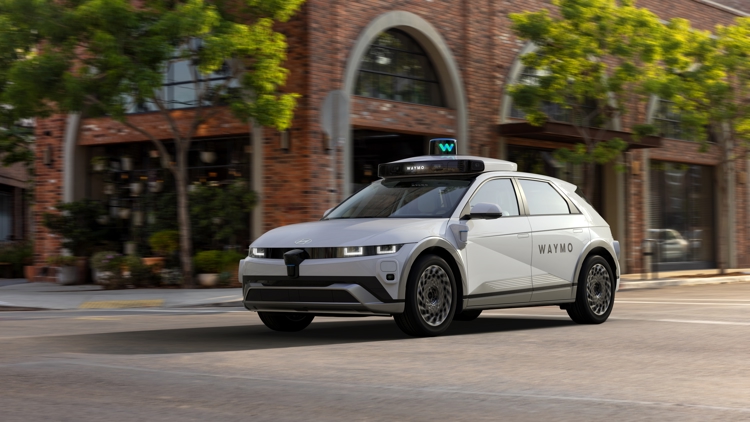 Waymo opens autonomous ride-hailing to all San Antonio residents — KENS 5 (San Antonio), Half Moon Bay Community news