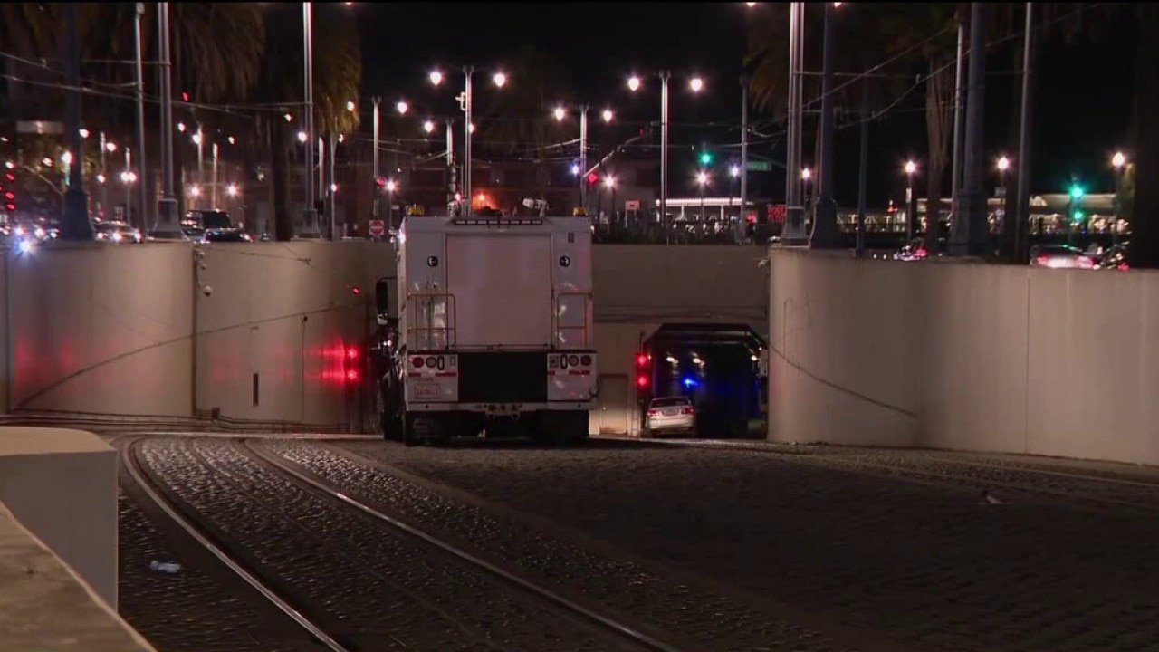 Car drives into Muni tunnel, suspends downtown service — KTVU FOX 2 Bay Area, Half Moon Bay Business news